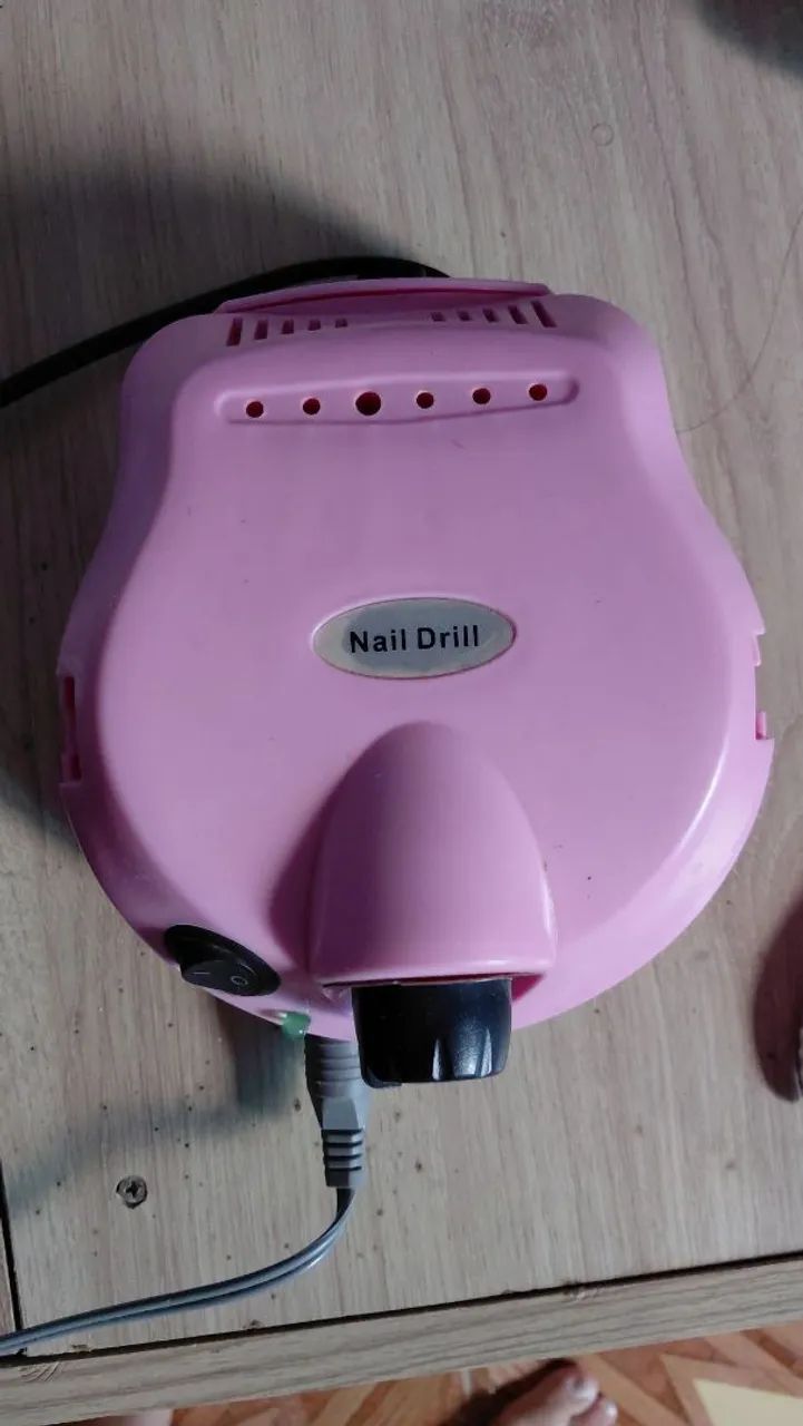 Manicure/Pedicure
