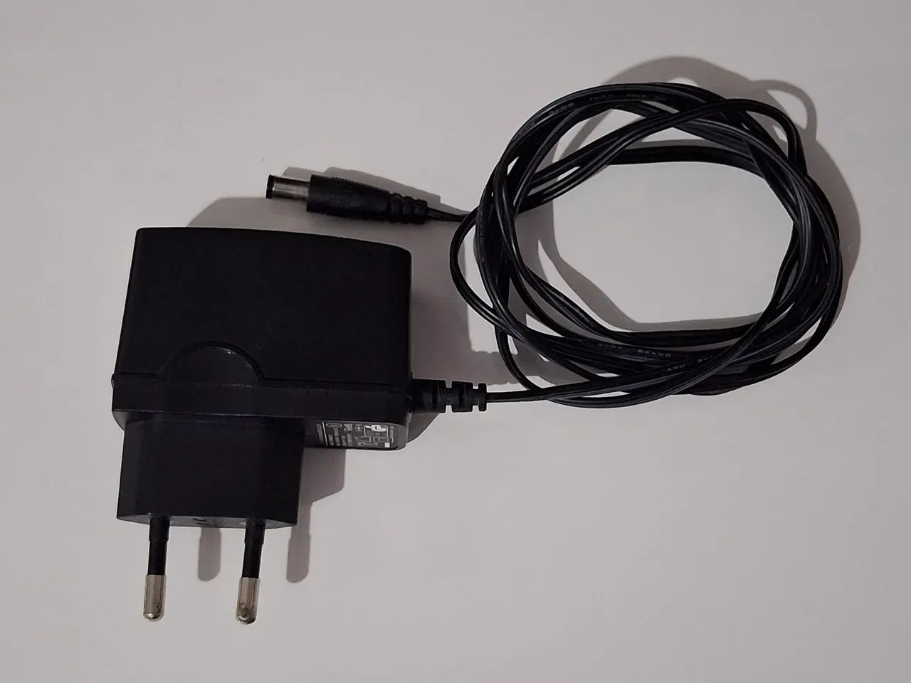 FONTE TP-LINK T090060-2C1 BIVOLT  -  9V - 0.6A