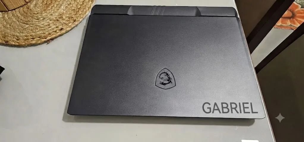 Notebook MSI Vector RTX 5080 -LACRADO
