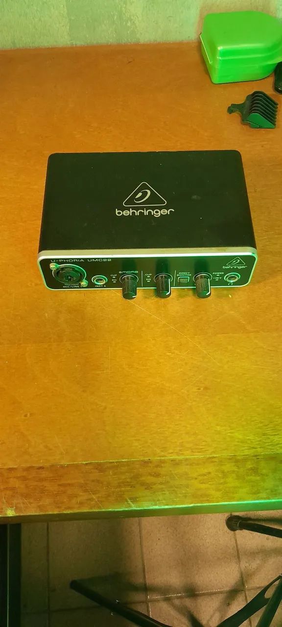 Interface de audio Beringher uphoria Umc 22