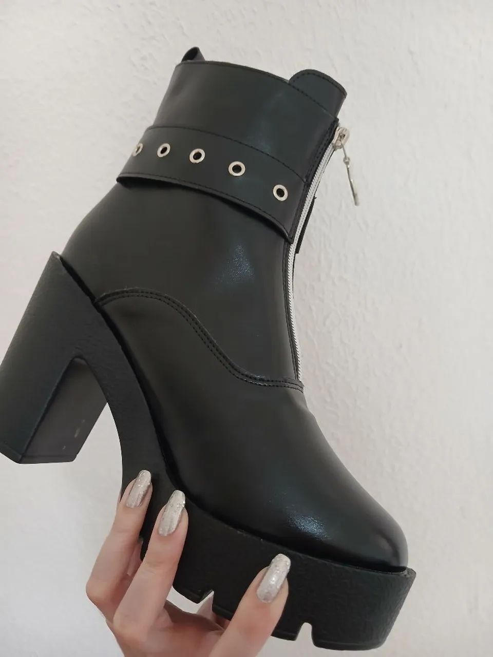 Bota preta confortável  - Foto 3