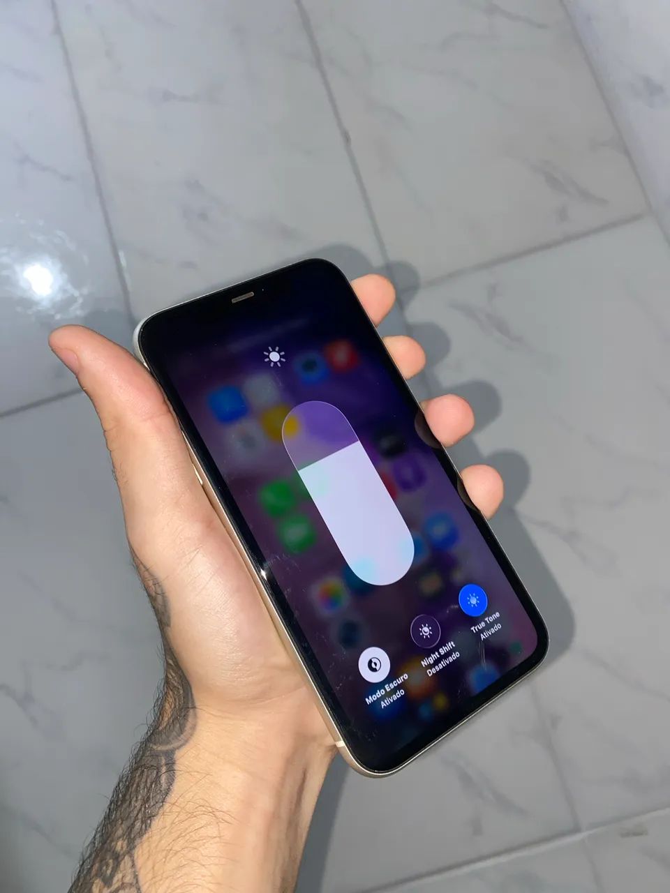 iPhone 11 Branco impecável  - Foto 5