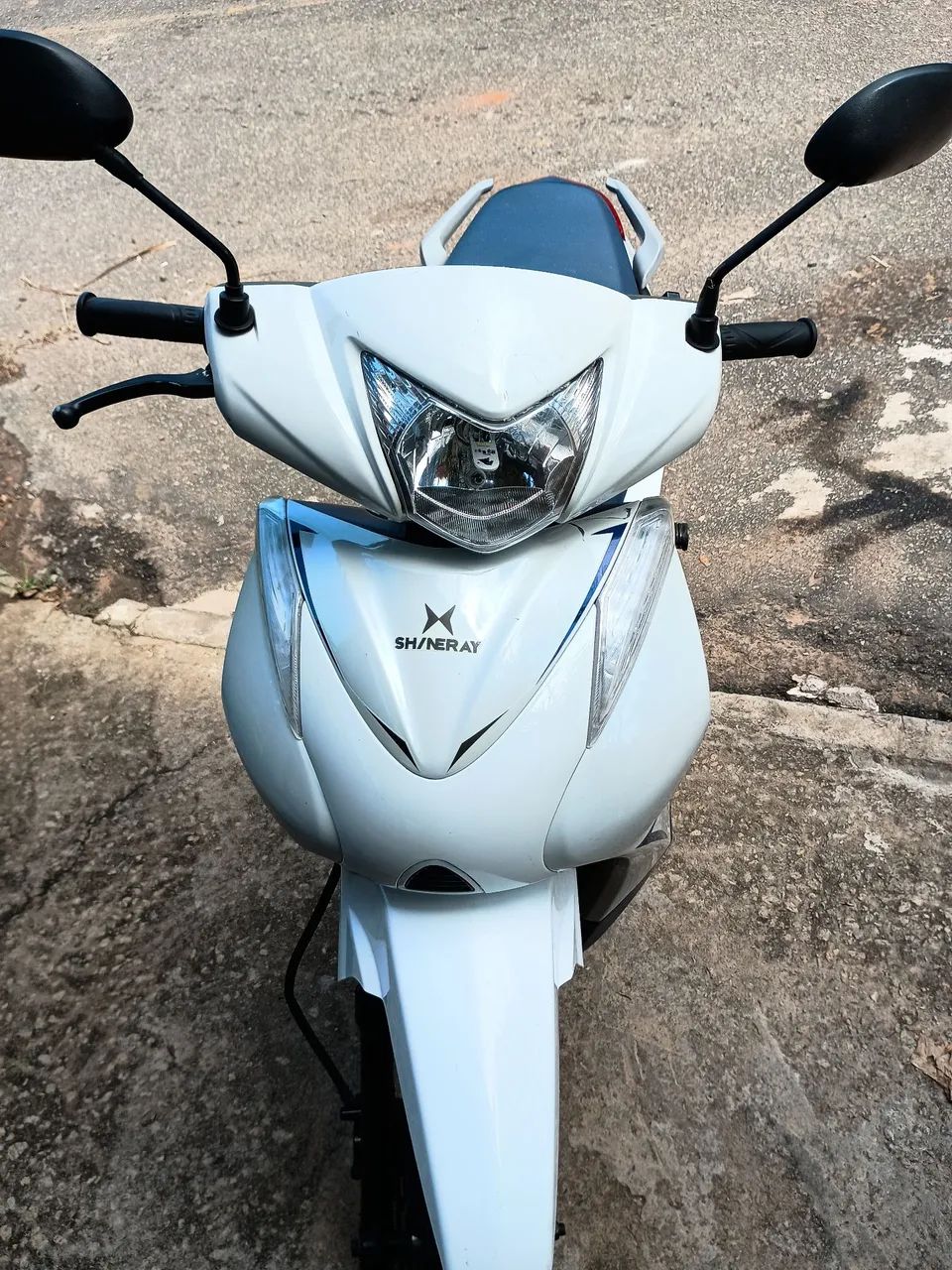**** - Foto 2