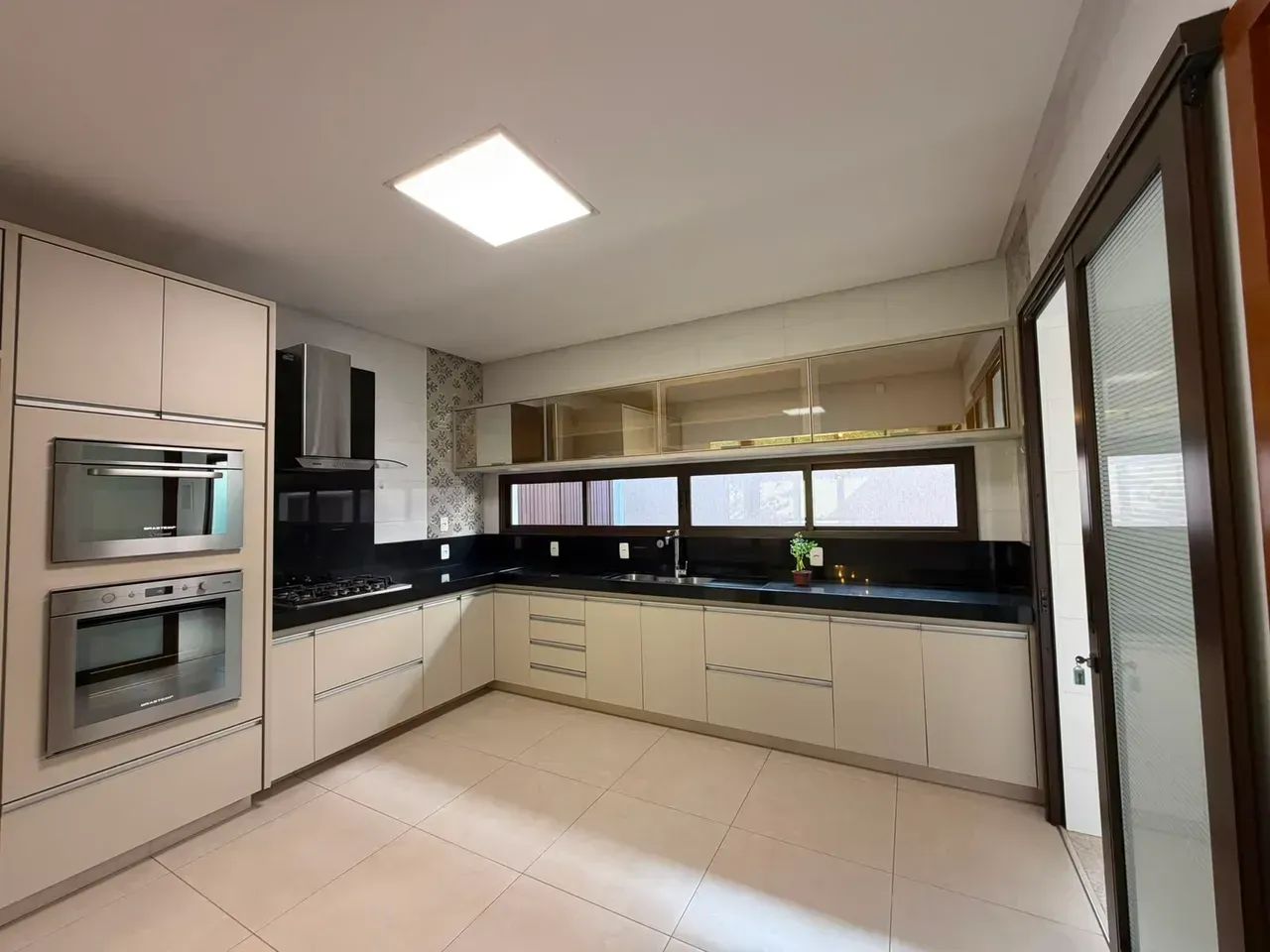 Exclusiva Casa Térrea no Jardins Paris - Foto 5
