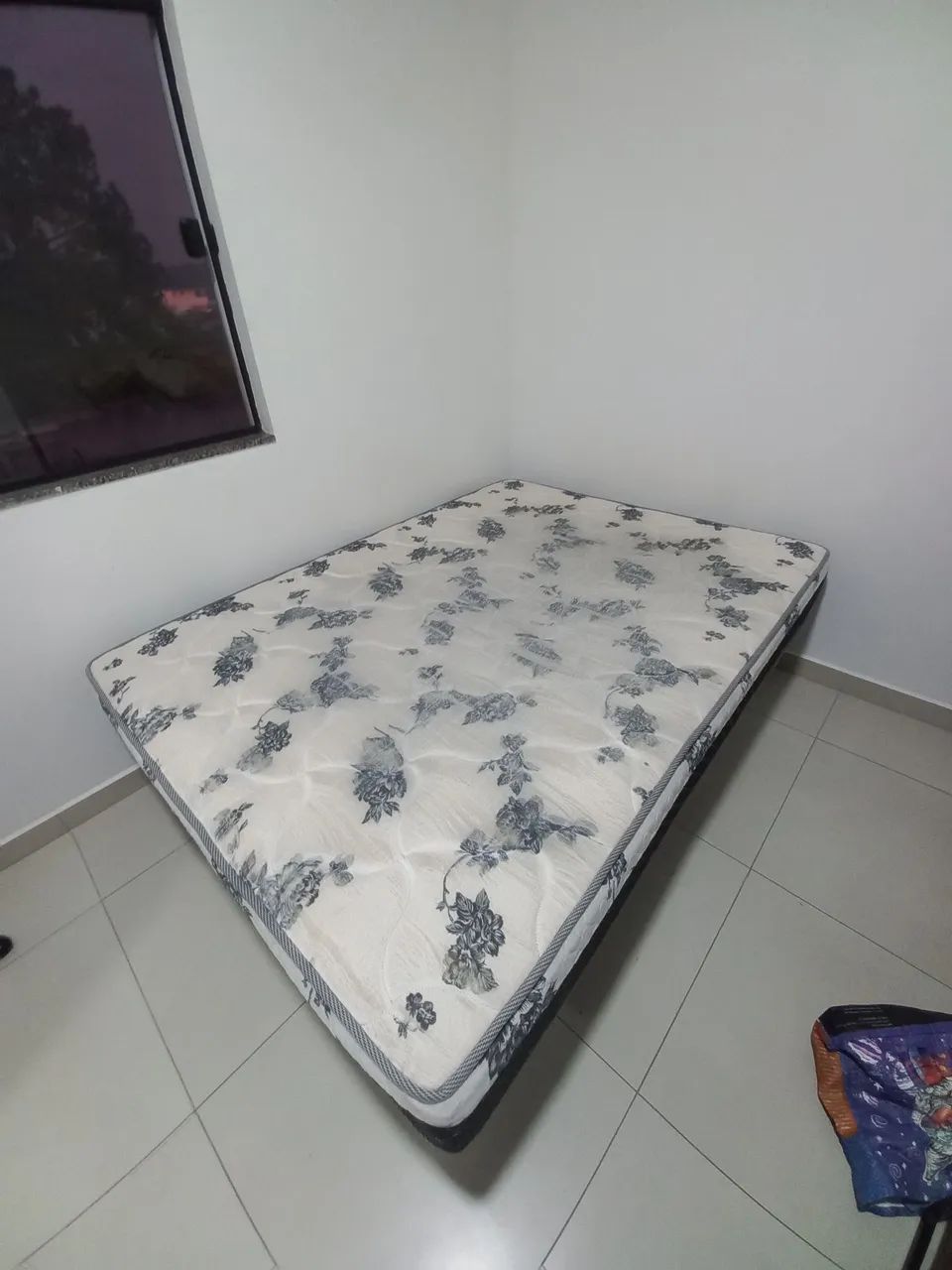 Base de cama e colchão