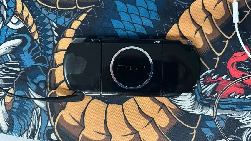 PSP Desbloqueado + Case de brinde e adaptador - Foto 2
