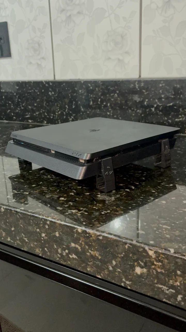 Ps4 slim 1TB completo 