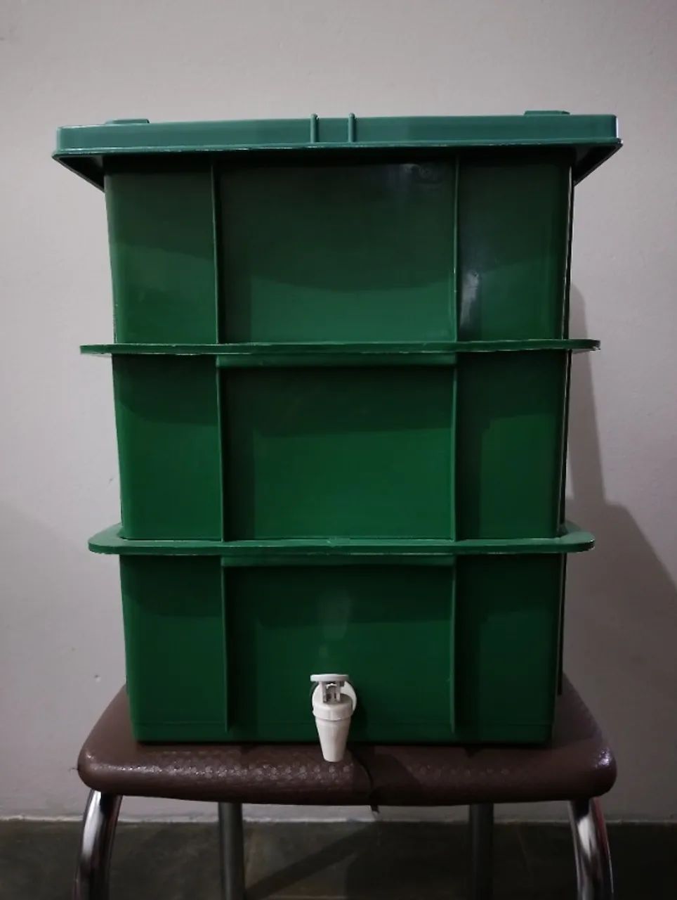 vendo composteira doméstica