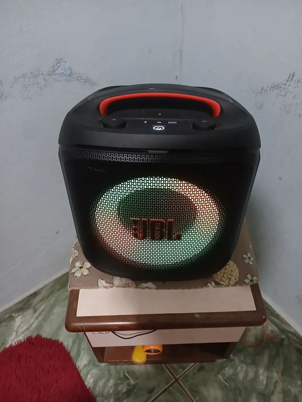 Caixa de som JBL 