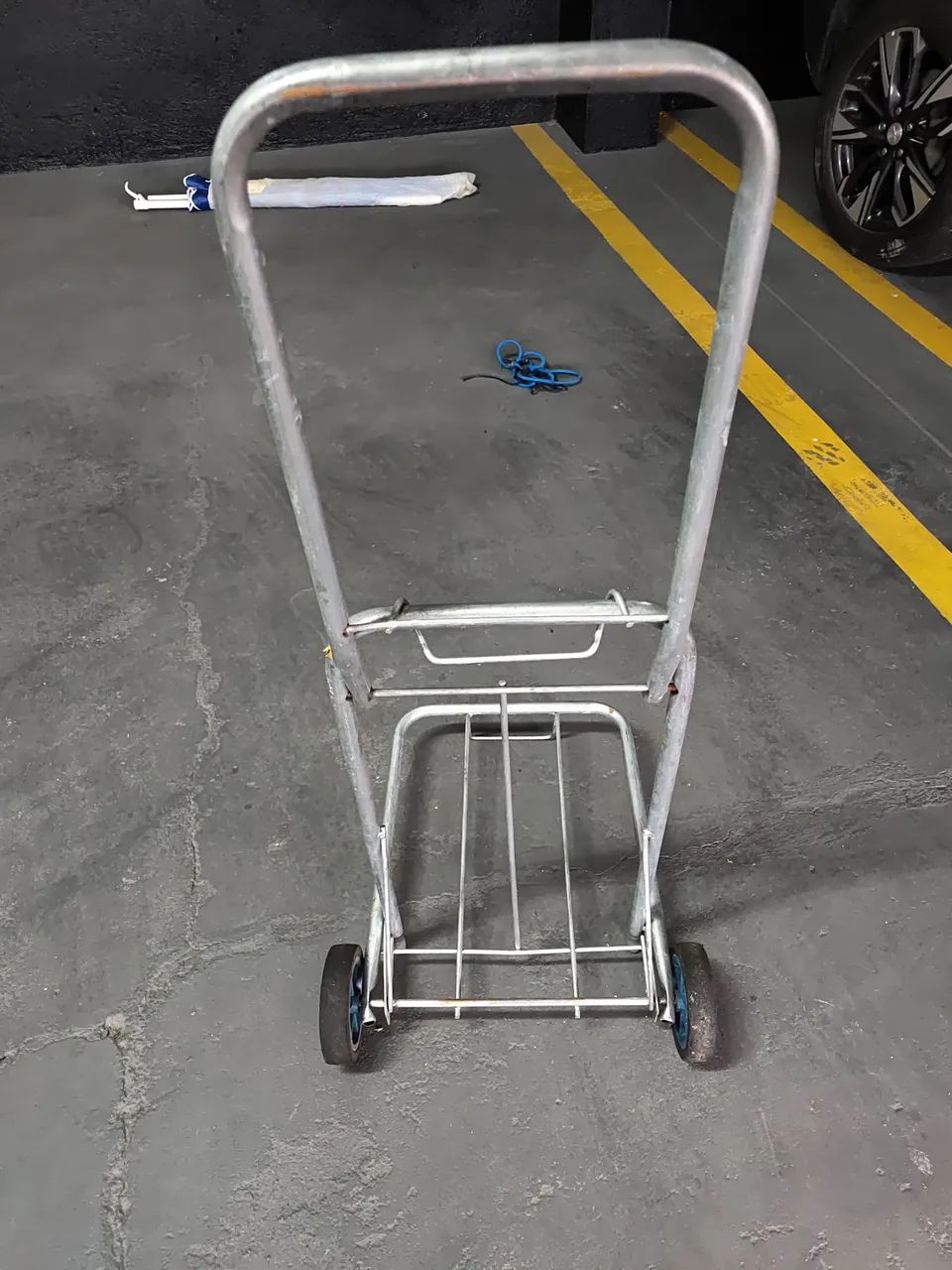 Carrinho de Carga Dobrável em Alumínio - Leve, Prático e Resistente