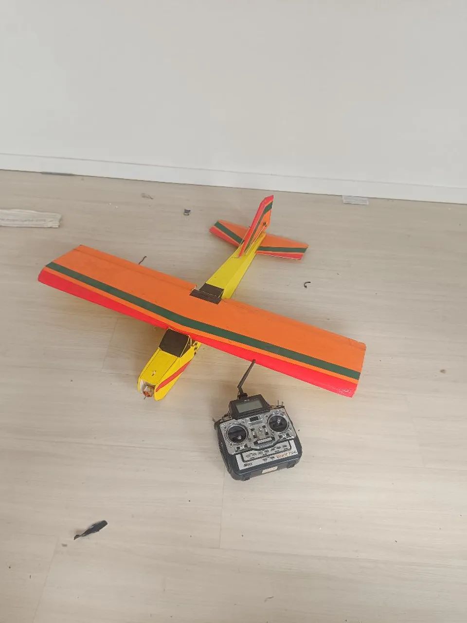 Aeromodelo  sem controle 