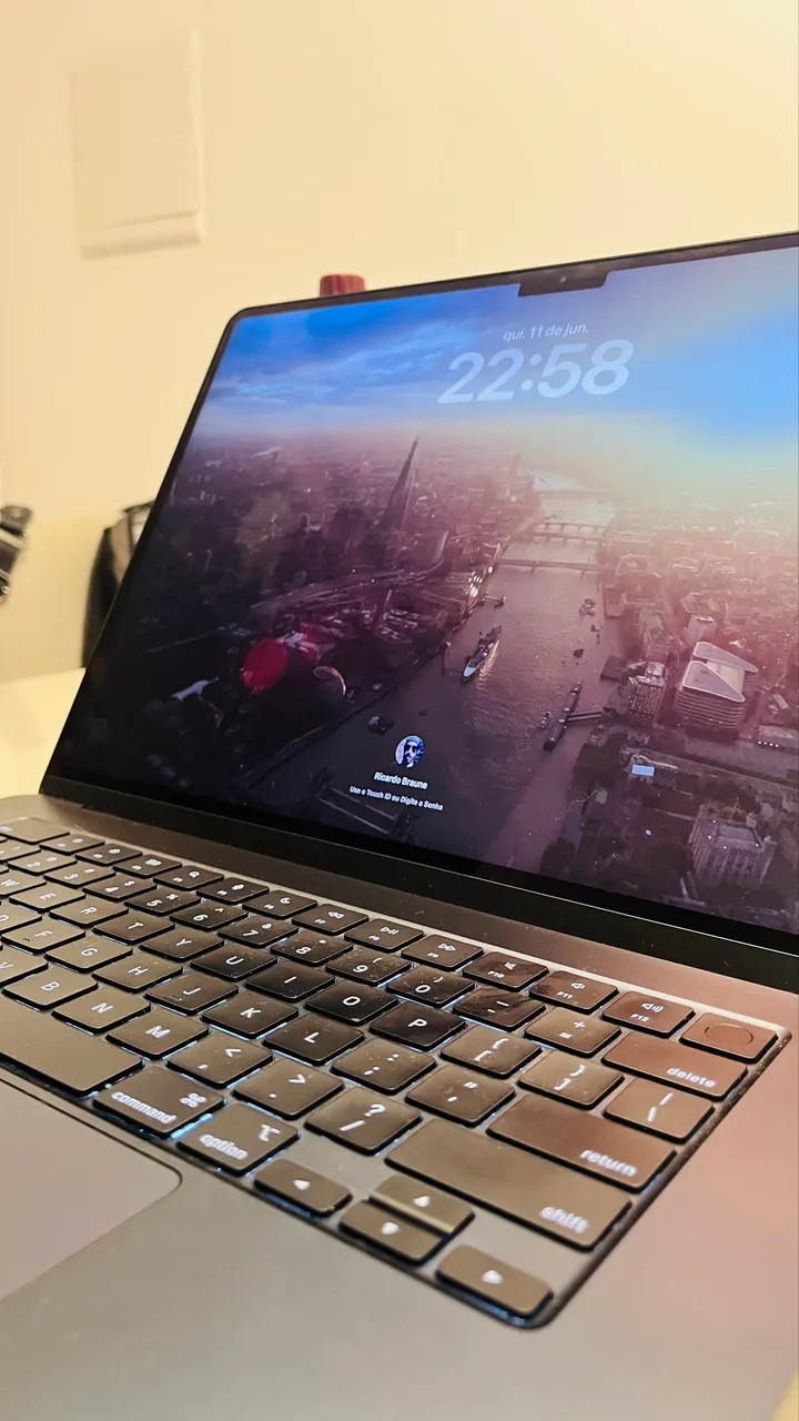 MacBook Pro 13