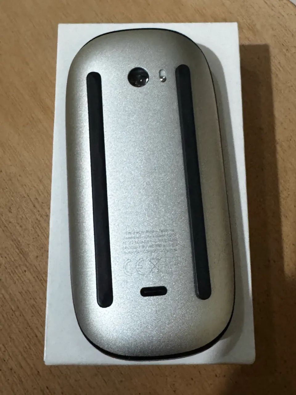 Apple Magic Mouse Usb-C A3204 - 2 Meses Uso - Foto 2