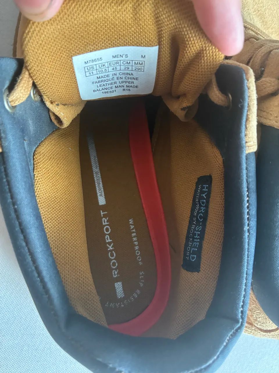 BOTA PRATICAMENTE NOVA ROCKPORT - a prova d?água 43-44 - Foto 3