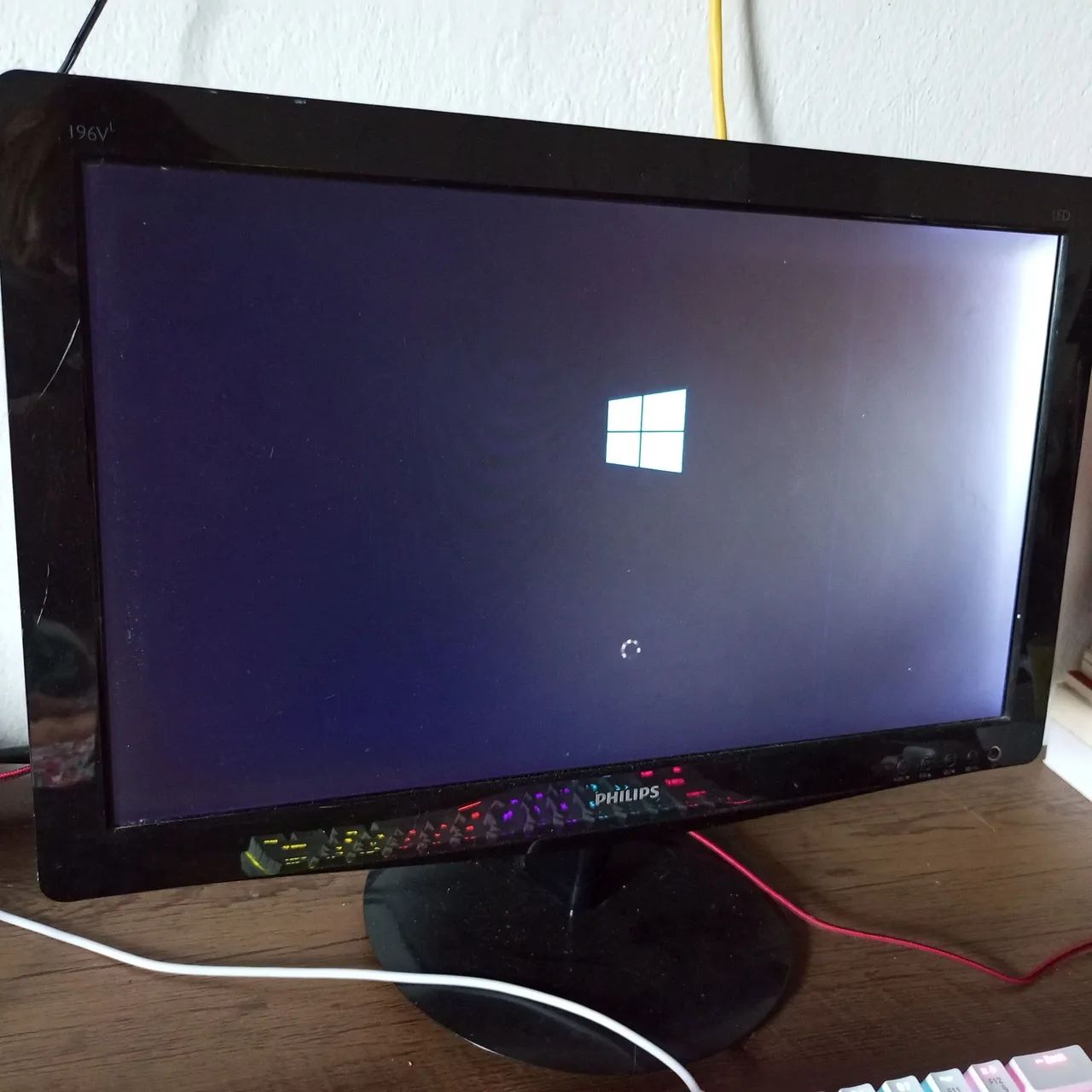 Monitor Philips 196l - Foto 2