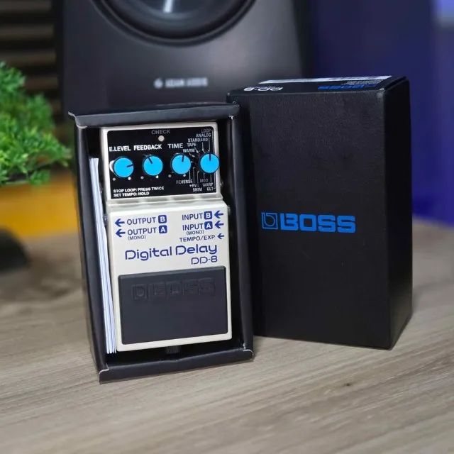 PEDAL BOSS DD-8 DIGITAL DELAY (NOVO)