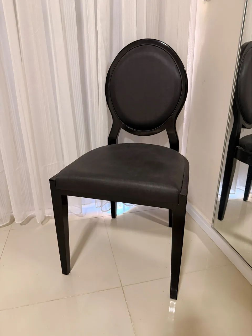 Cadeira decorativa  - Foto 2