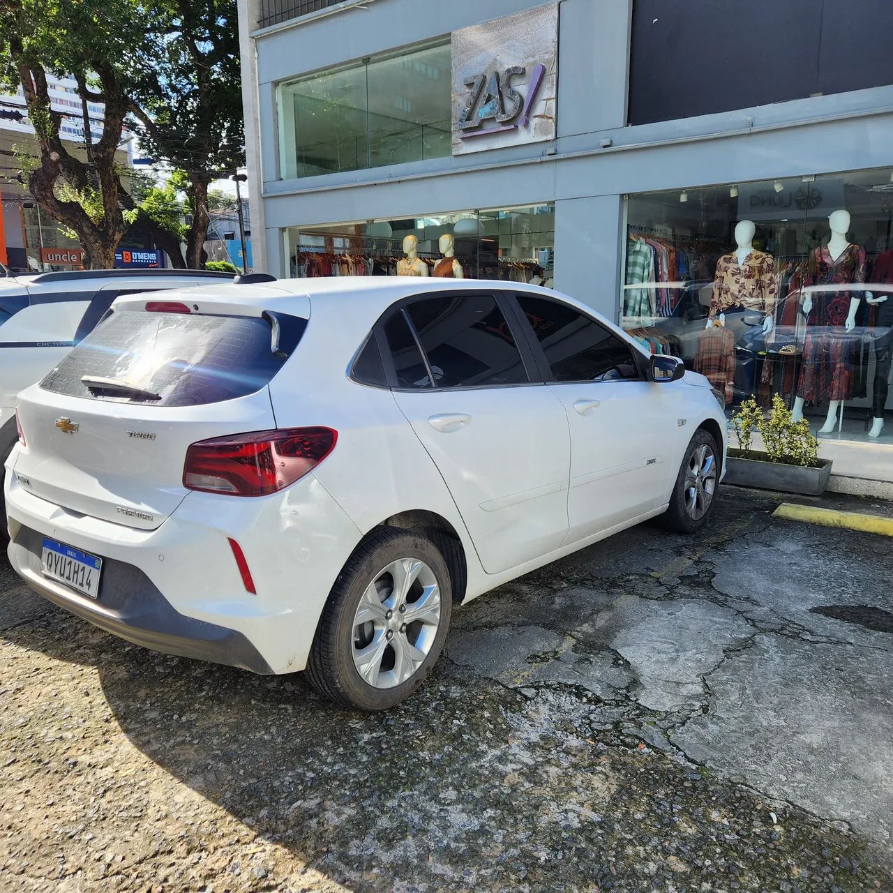 Onix premier hatch AT  - Foto 2