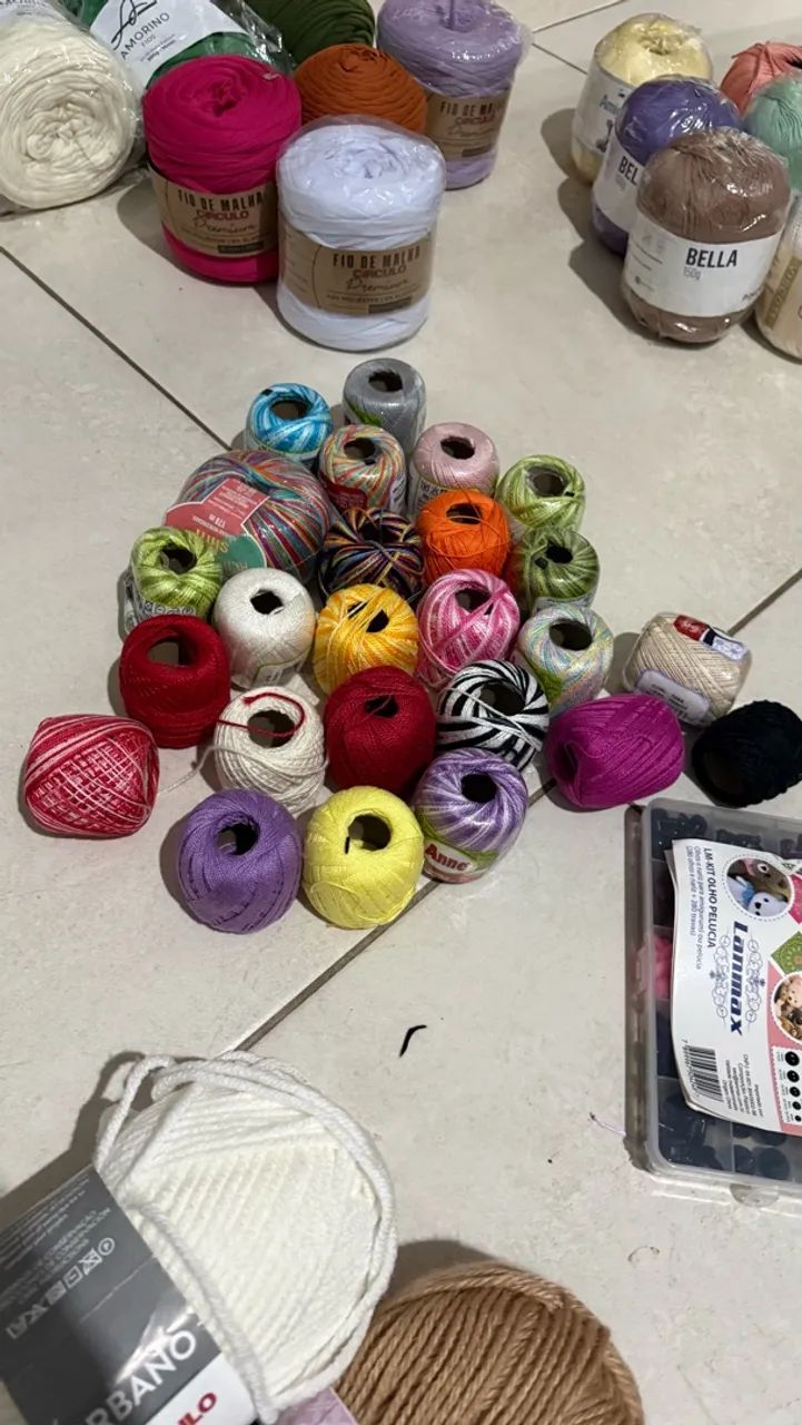 Lote de linhas e lãs crochê  - Foto 5