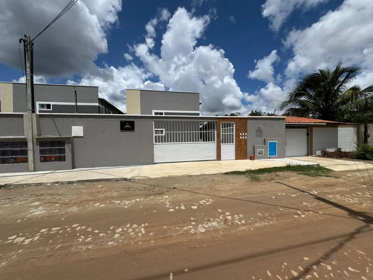CASA EM ITAITINGA 