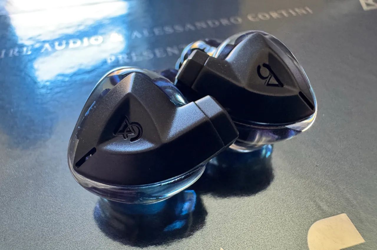IEM Campfire Clara - Completo, excelente estado - Foto 3