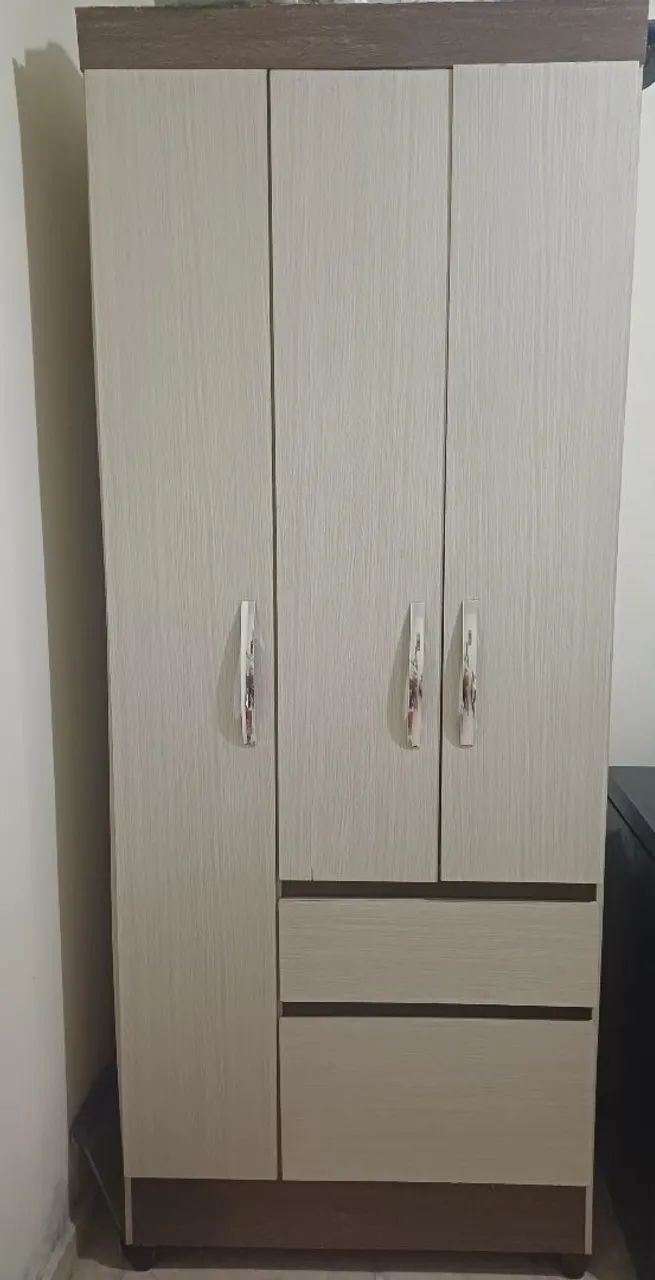 GUARDA ROUPA