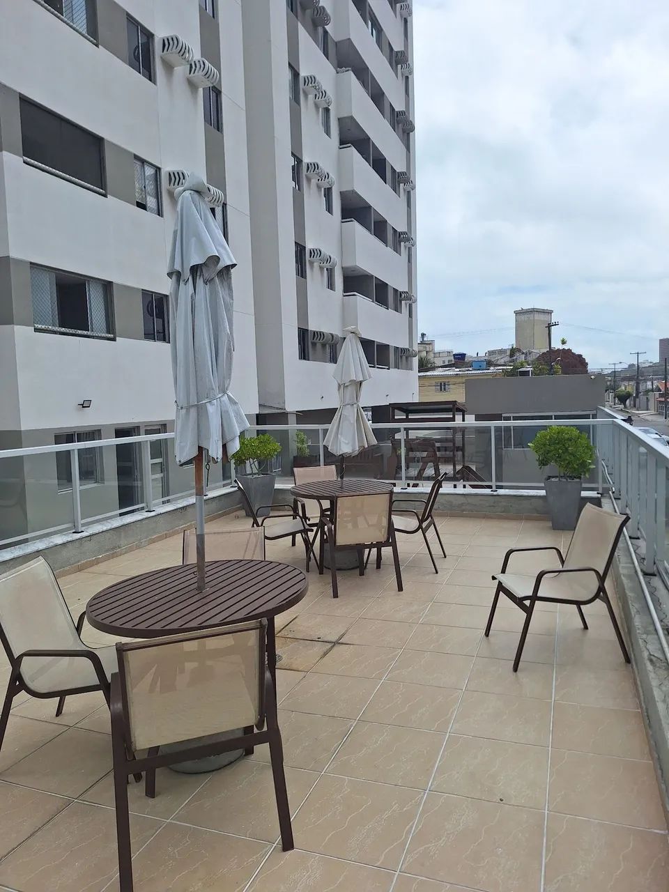 ALUGA-SE 3 QUARTOS NO EDIFÍCIO SOLARIS - BAIRRO DO POÇO - Foto 2