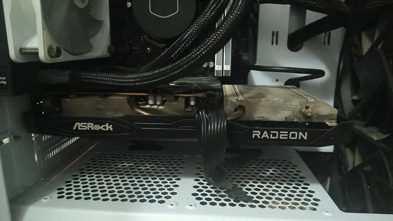Asrock RX 6600 Challenger  - Foto 2