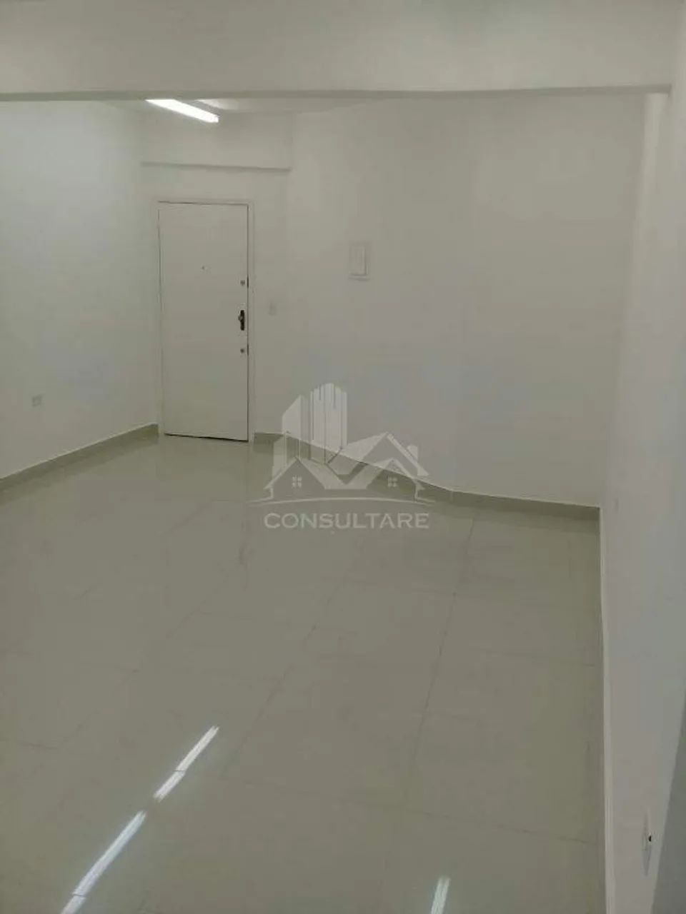 Sala Comercial à Venda no Macuco, Santos - 35 m² com Baixo Custo Fixo - Foto 2