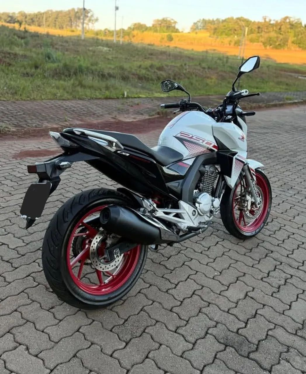 Honda  - Foto 3