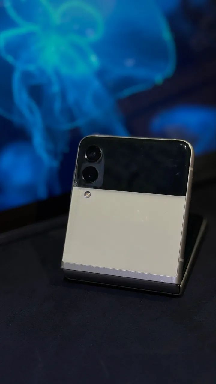 Sansung galaxy Zflip 3 - Foto 4