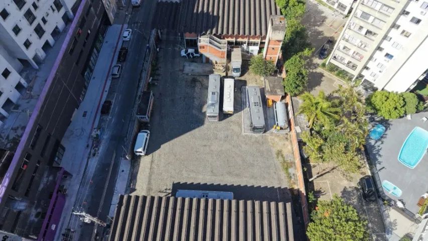Pátio para locação anual no Centro de Balneário - Foto 5