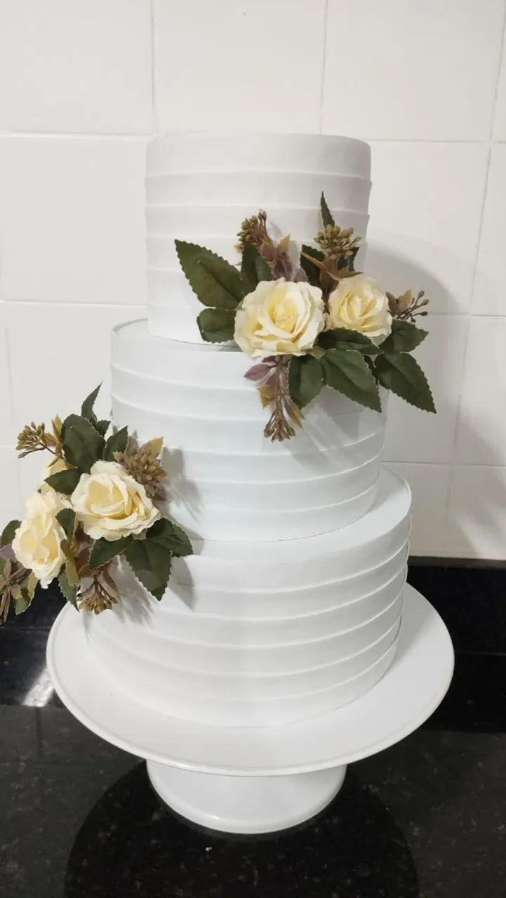 Aluguel Maquete Bolo Casamento  - Foto 4