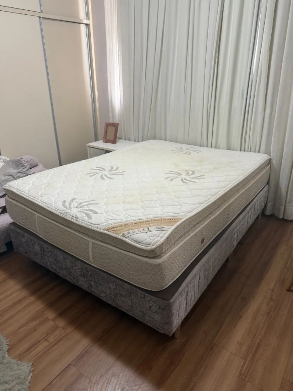 Cama casal box + colchão Ortobom ouro spring 