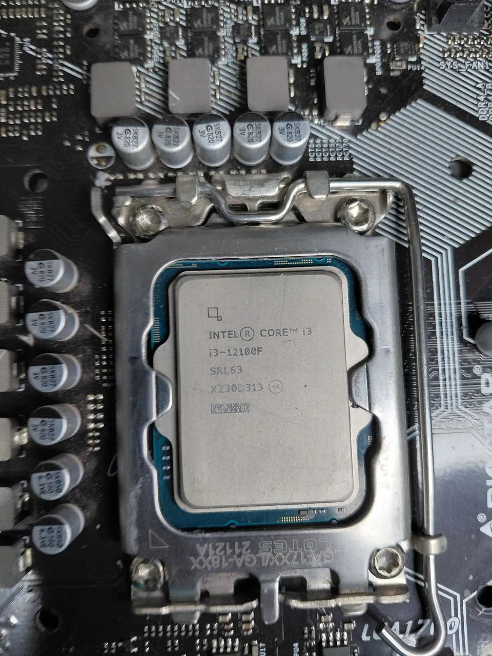i3-12100F + H610M H V6