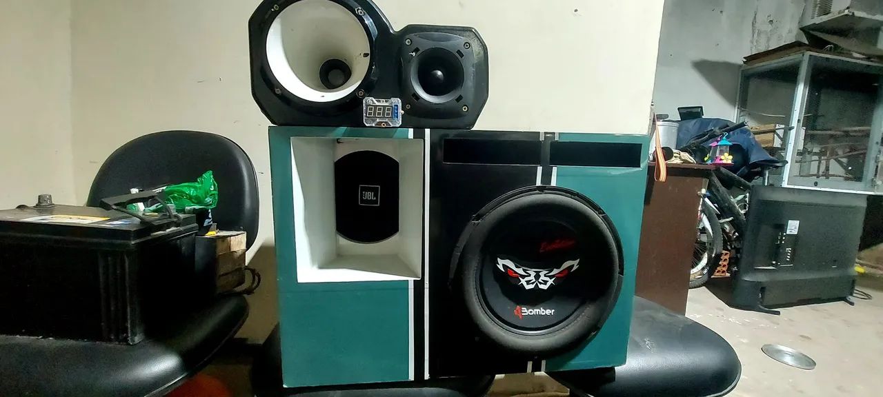 Caixa com subwoofer, médio, twitte e corneta  - Foto 4