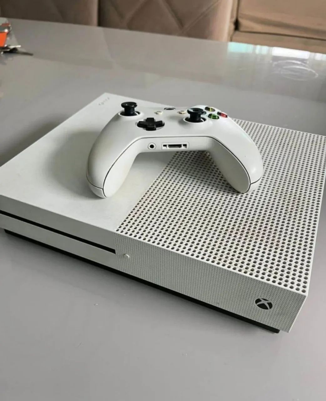 Vídeo game Xbox one s 1 TB 