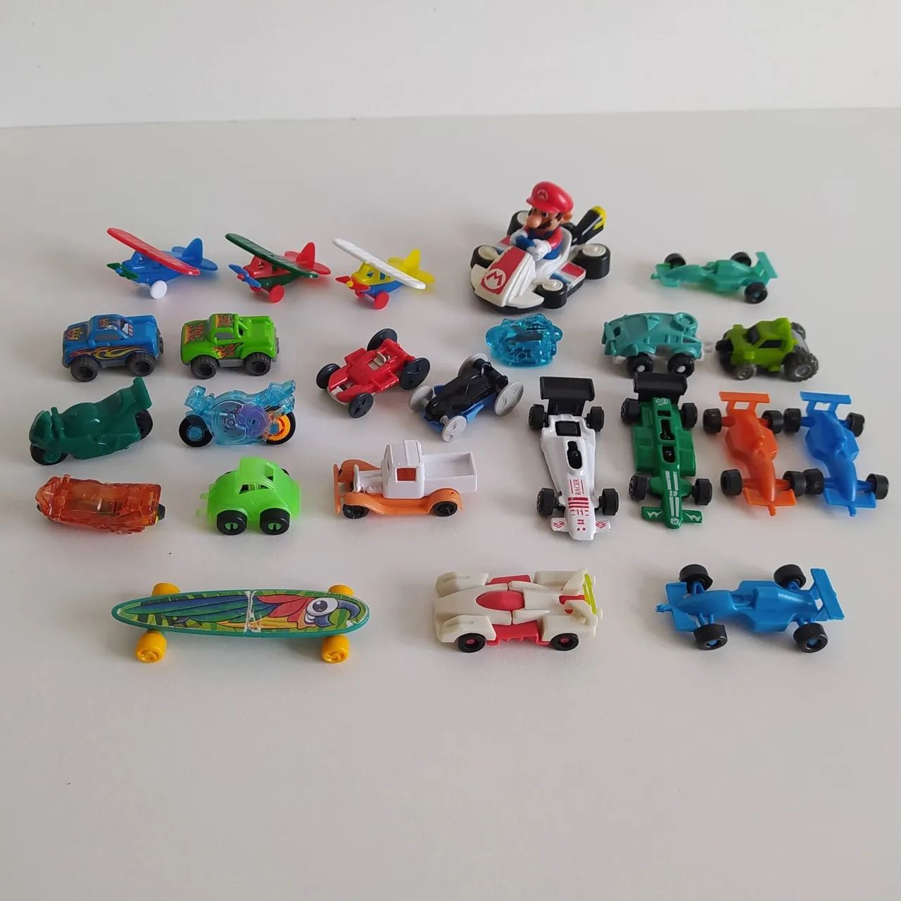 Lotes Miniaturas Veículos motos diversas 