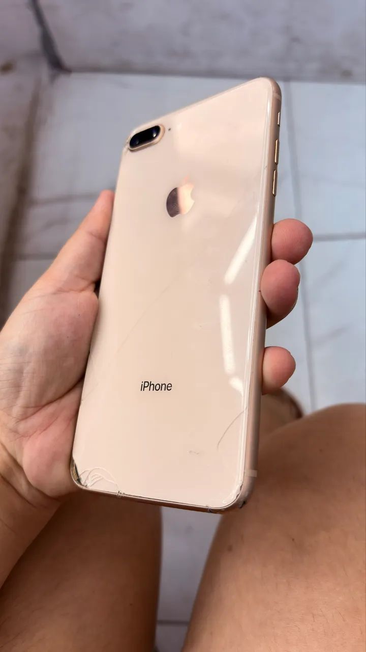 iPhone 8 Plus 