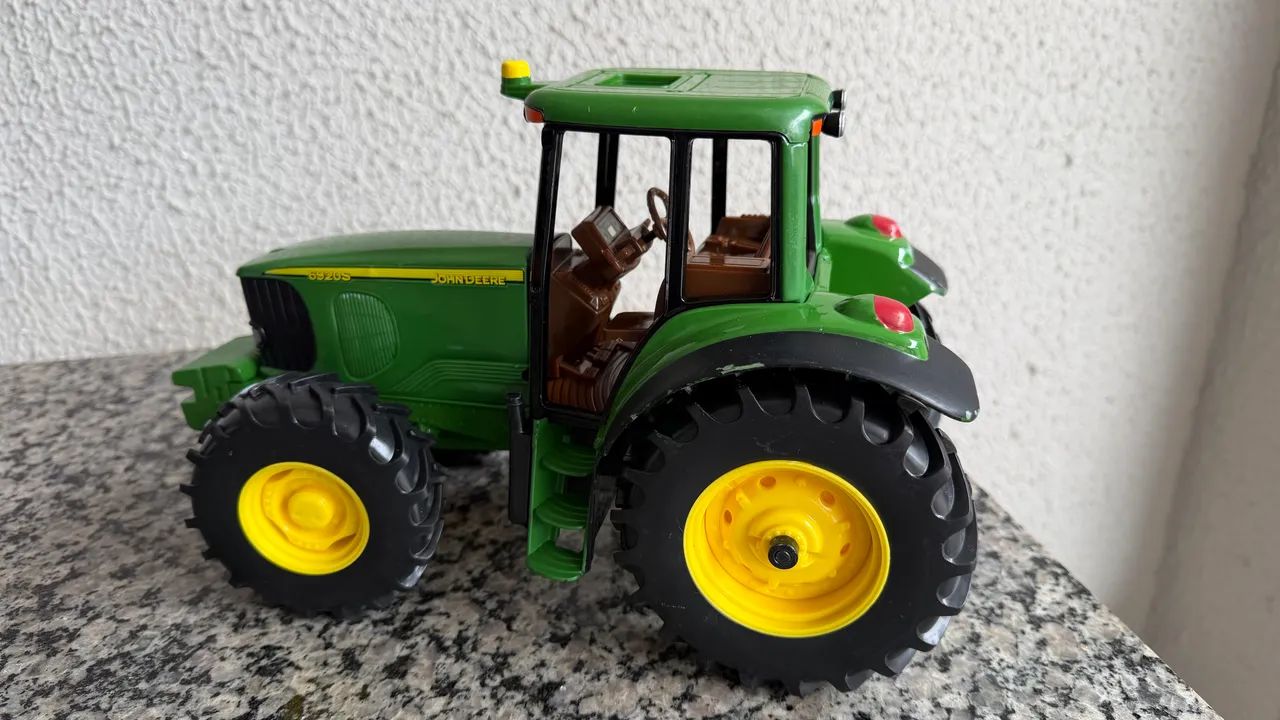 Miniatura trator John Deere 1/16 - Foto 2