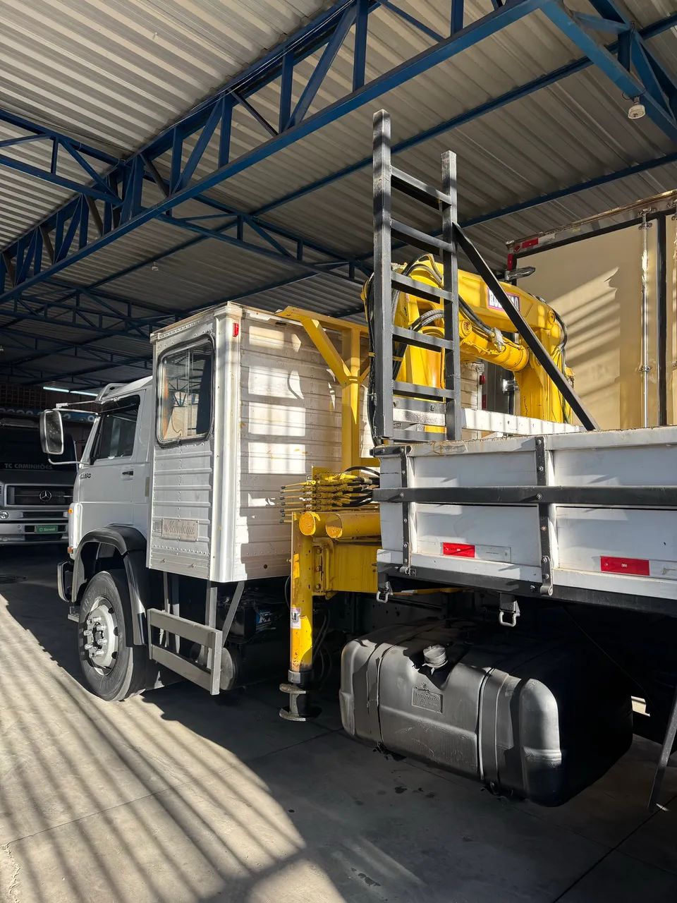 VW 13.190 com munck 