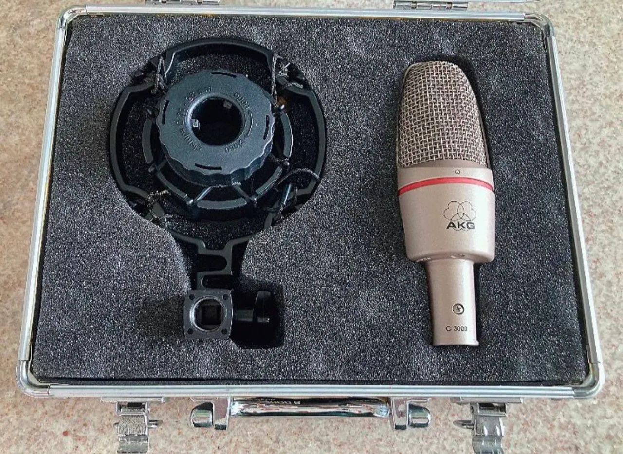 Microfone AKG C3000B 