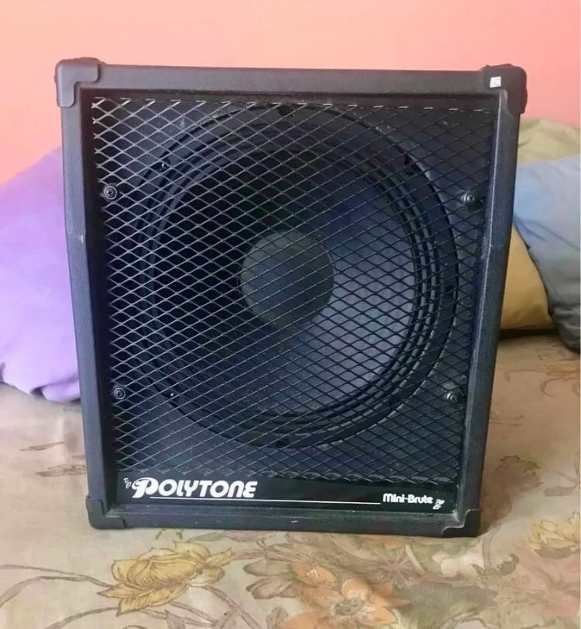 Amplificador Polytone mini brute  - Foto 4
