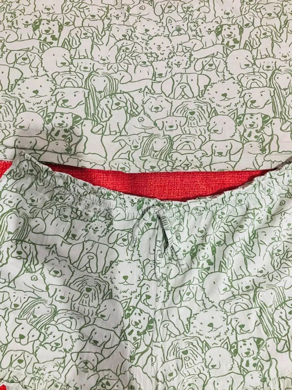CONJUNTO DE PIJAMA VERDE ESTAMPADO - Foto 3
