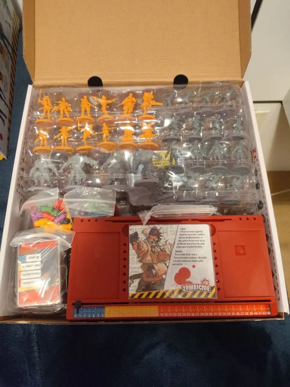 Zombicide 2ª edição (com sleeve) - Foto 3