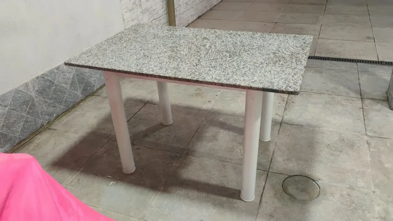 Mesa com tampo de granito - Foto 2