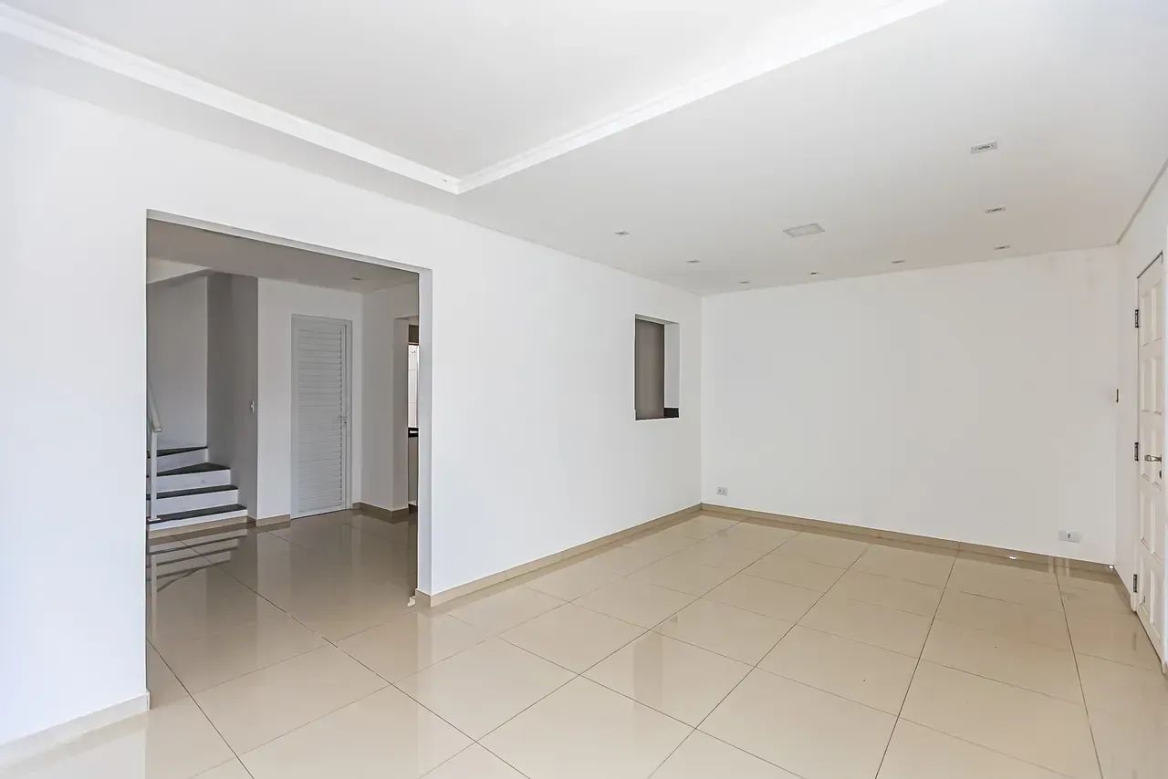 Sobrado no Uberaba, 106m², 3 quartos e 2 vagas - Foto 4