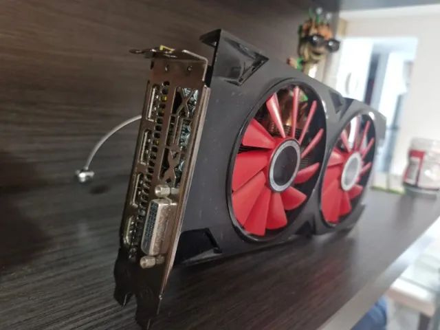 Placa de vídeo XFX RX 570 8GB - Foto 3