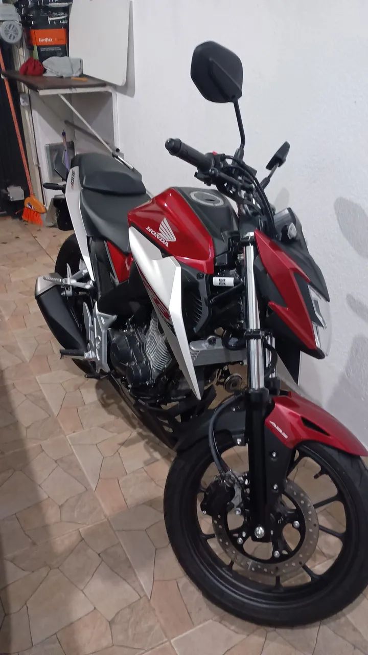 Cb 300f 2026 - Foto 2