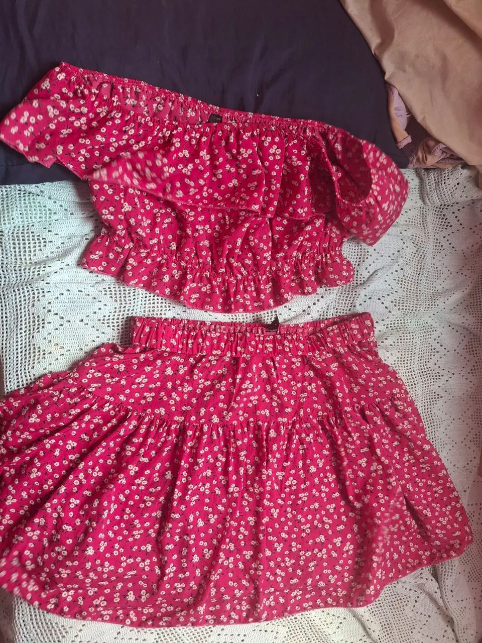 Vendo conjunto saia e cropped. - Foto 4